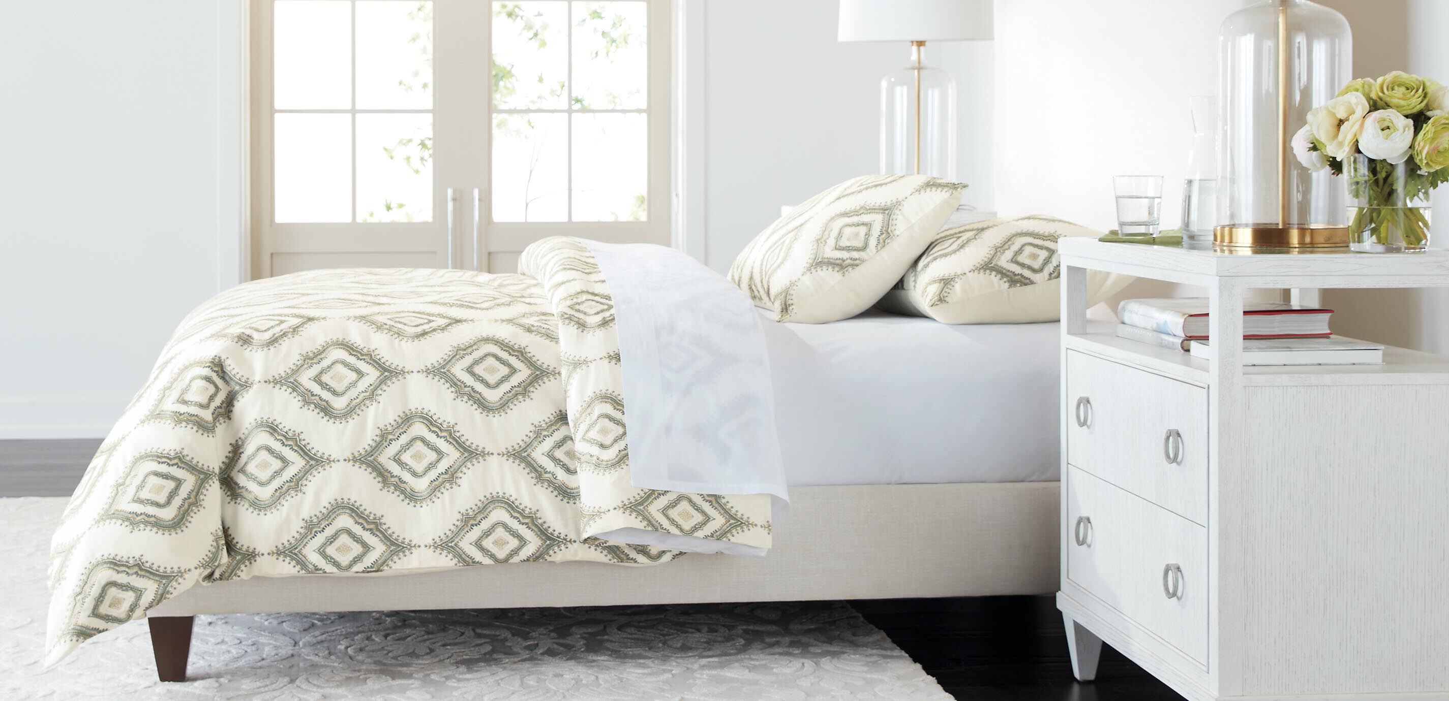 Green Embroidered Duvet Cover and Shams Set_1