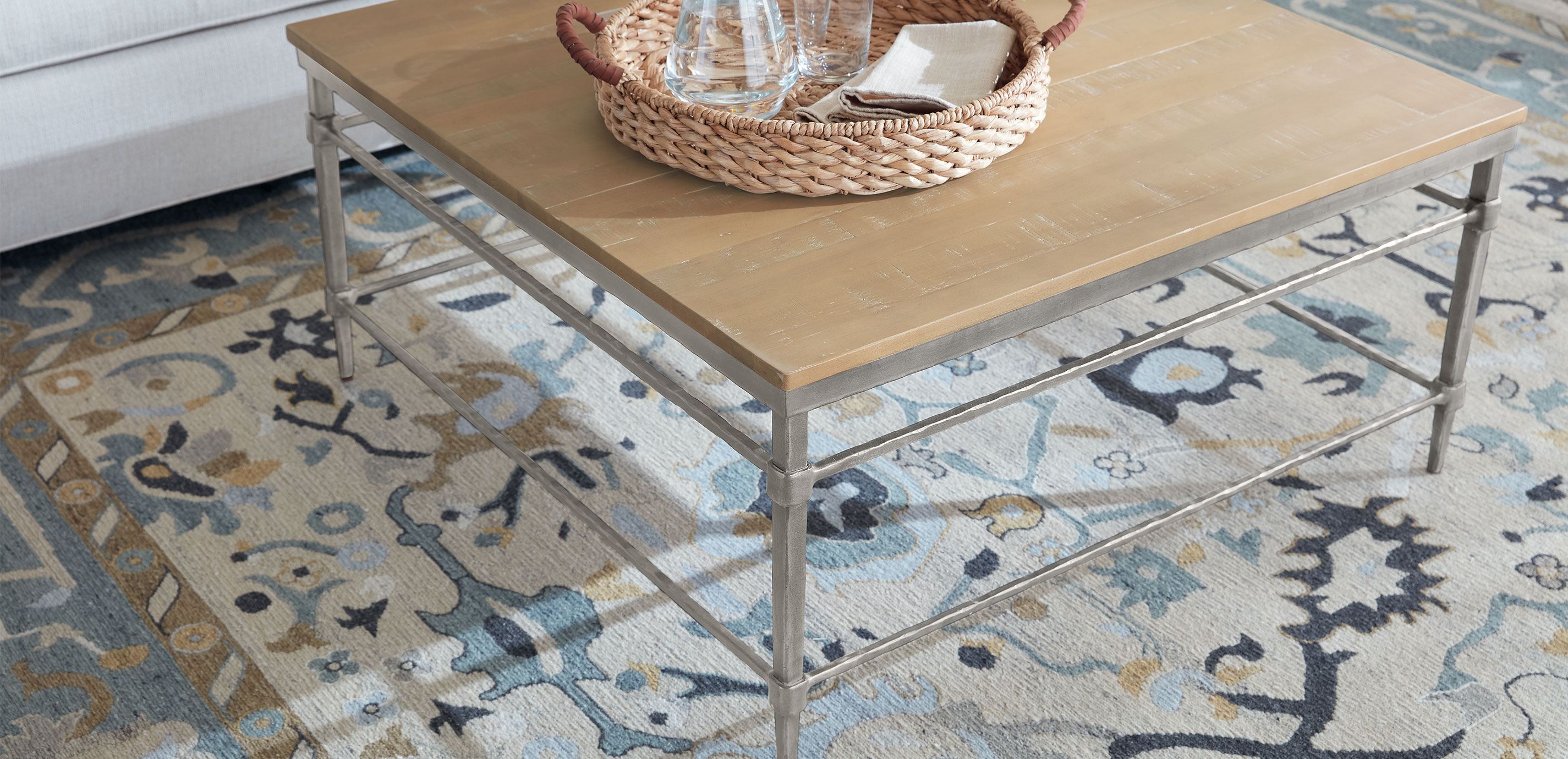 Vida Square Wood-Top Coffee Table_4