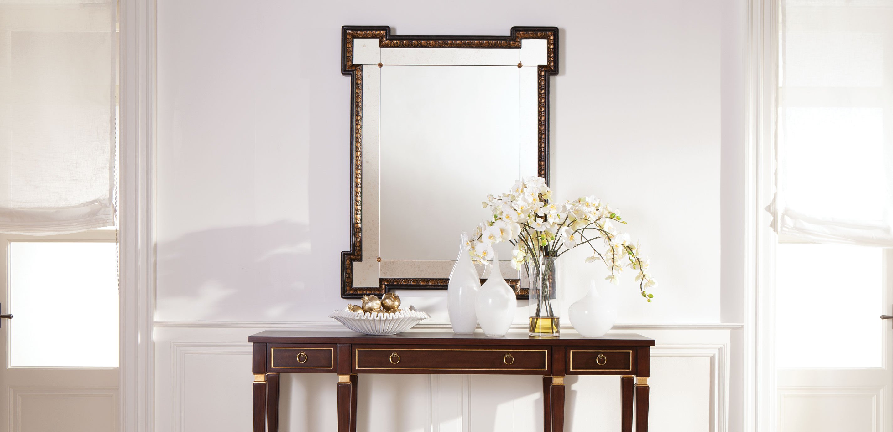 White Orchids in Glass Vase_2