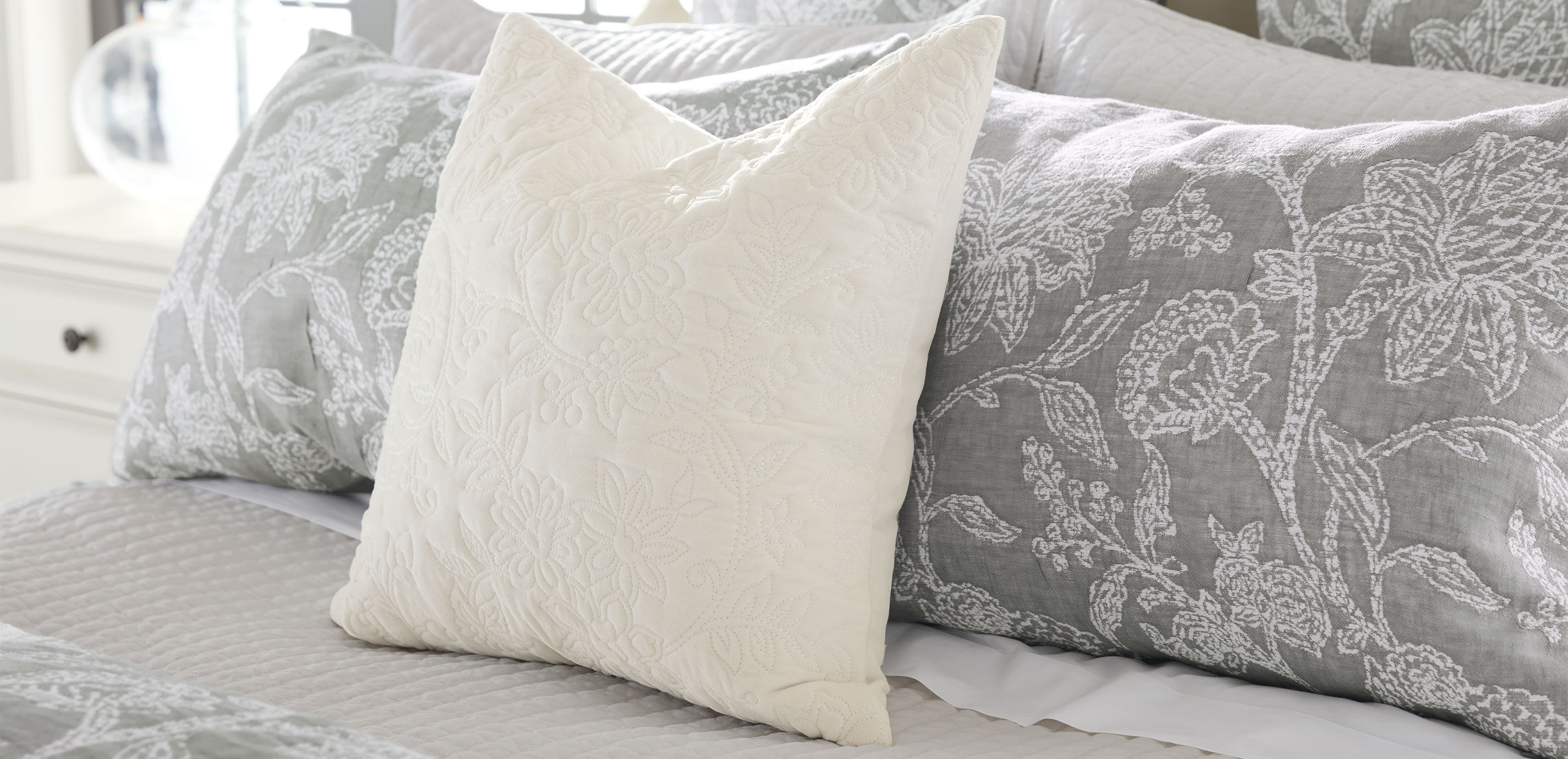 Quilted Velvet Pillow_3