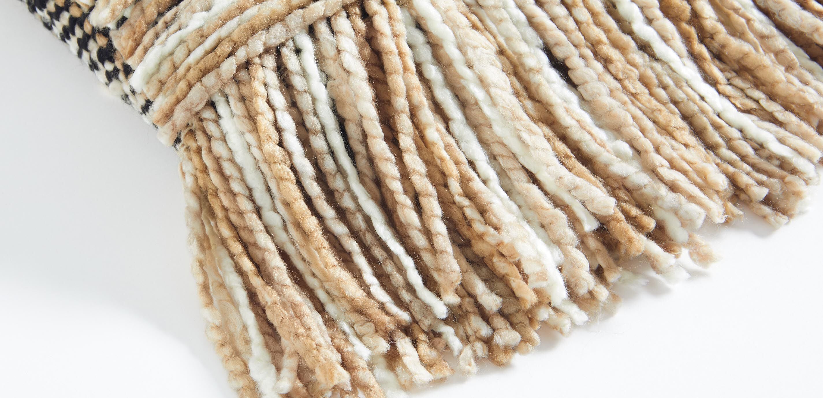 Nicola Woven Throw_3