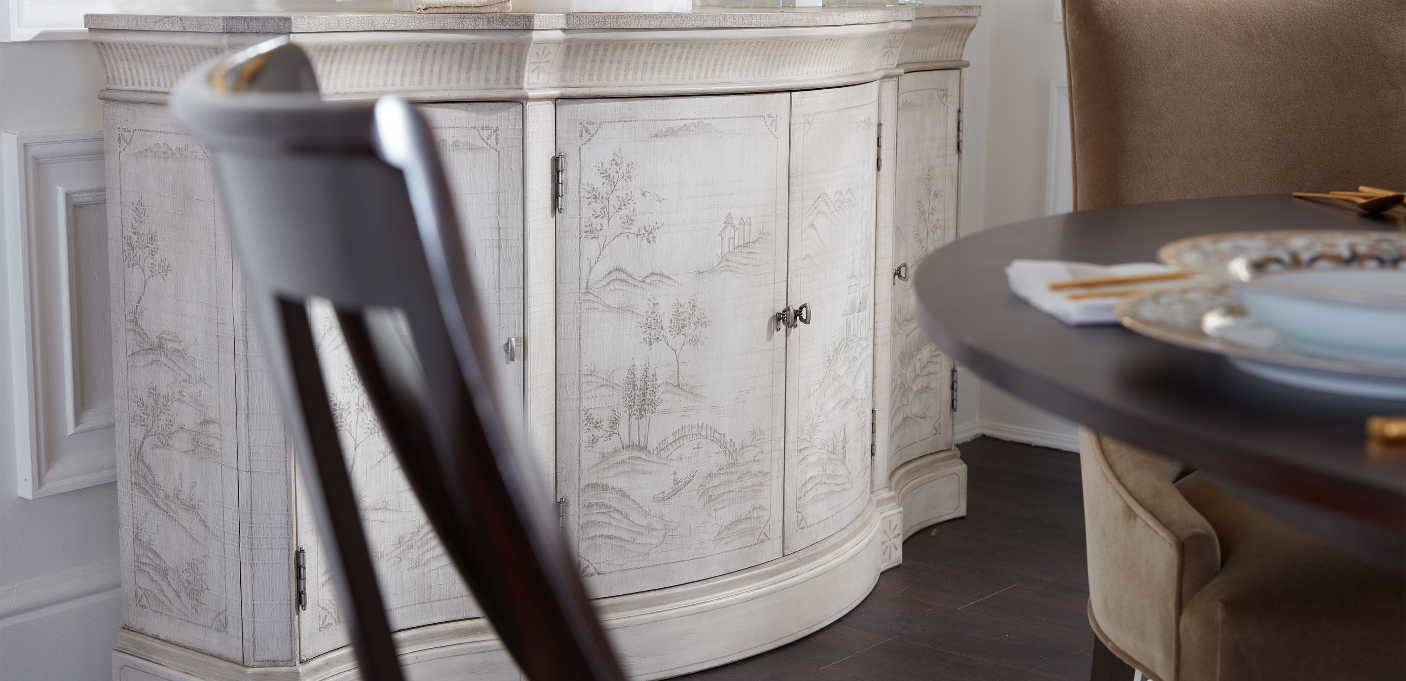 Vivianne Serpentine Console 