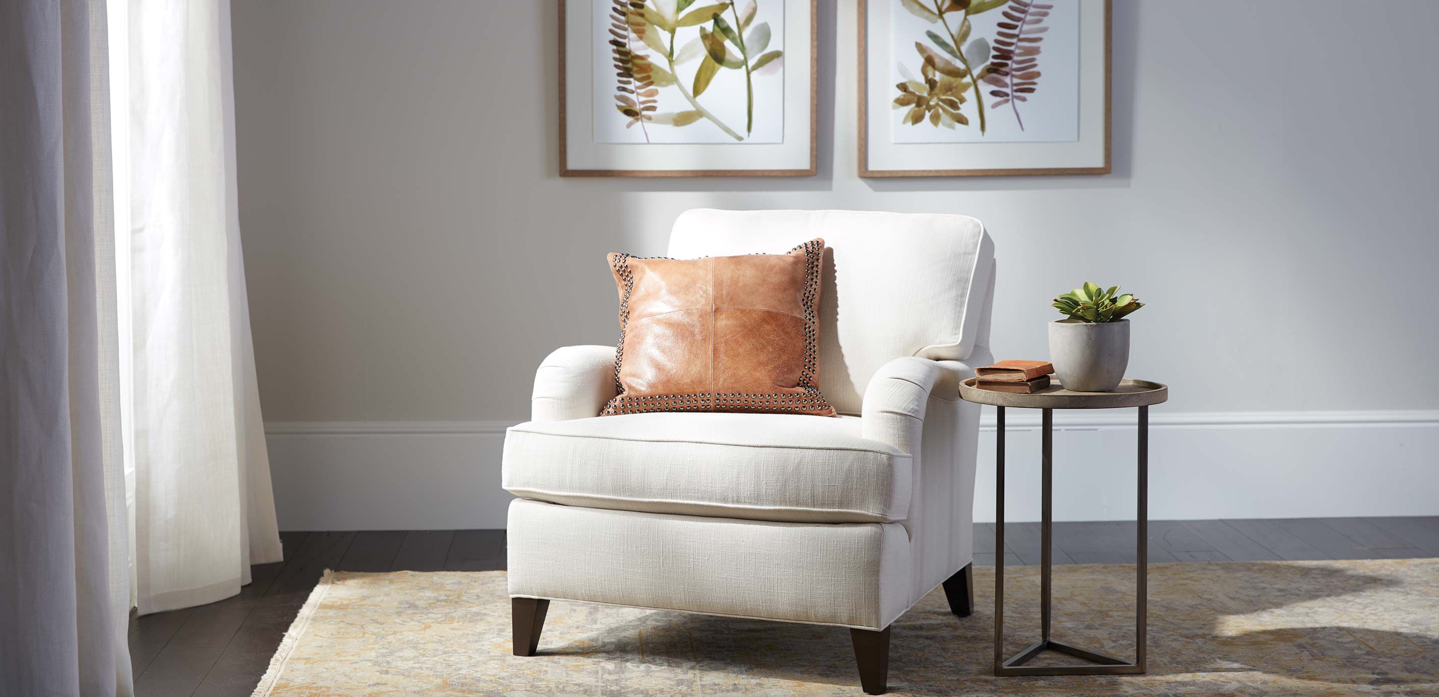 Bolton Round Wood Accent Table_3