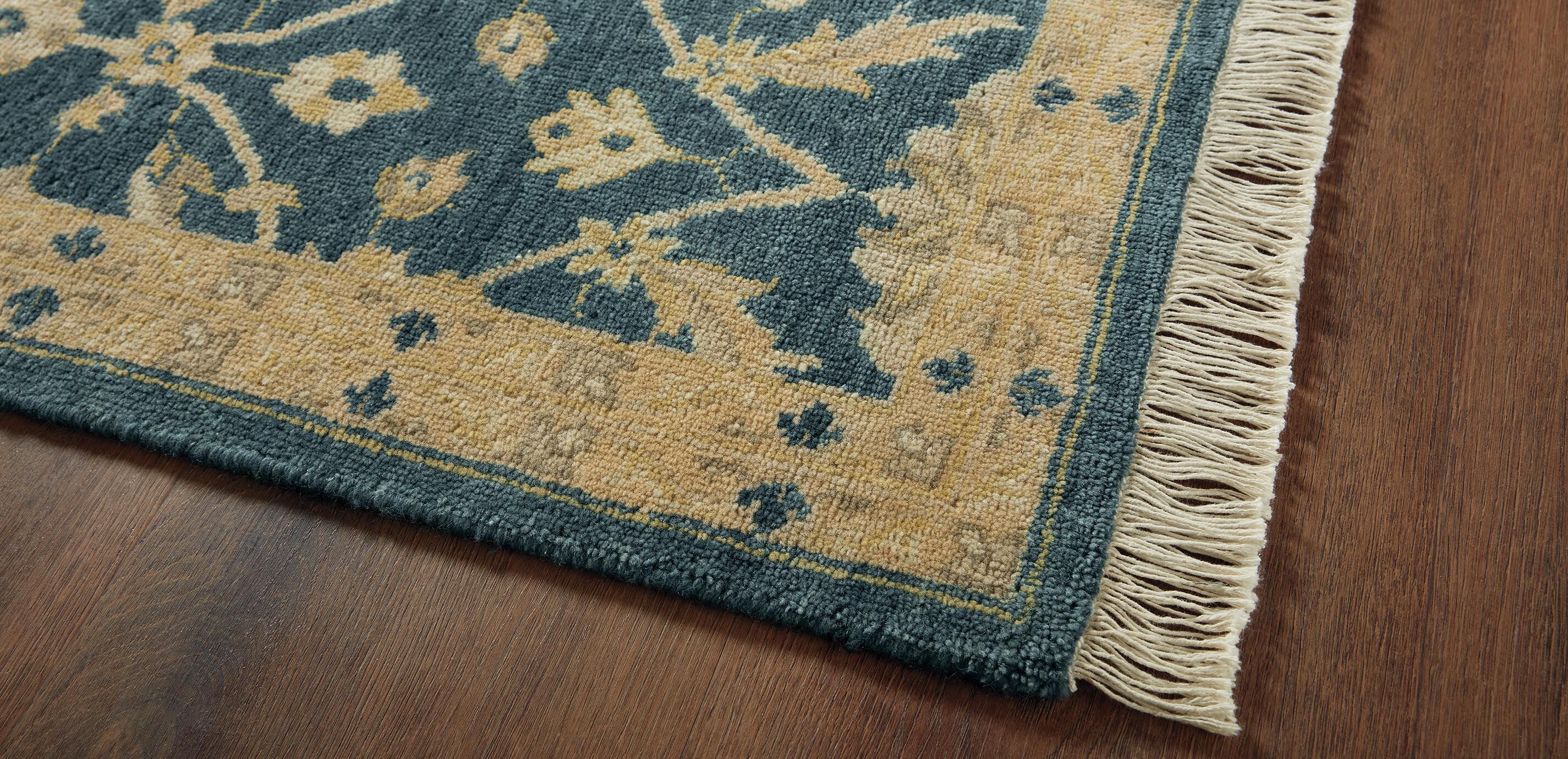 Kashan Arts-and-Crafts Floral Rug_6