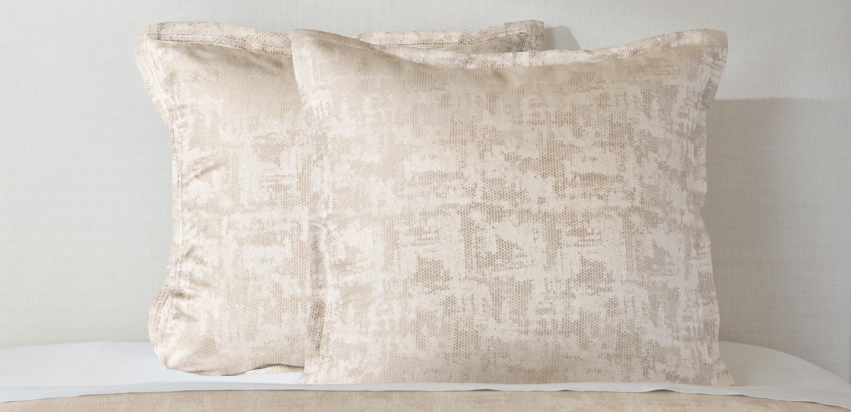 Reptile Jacquard Euro Sham