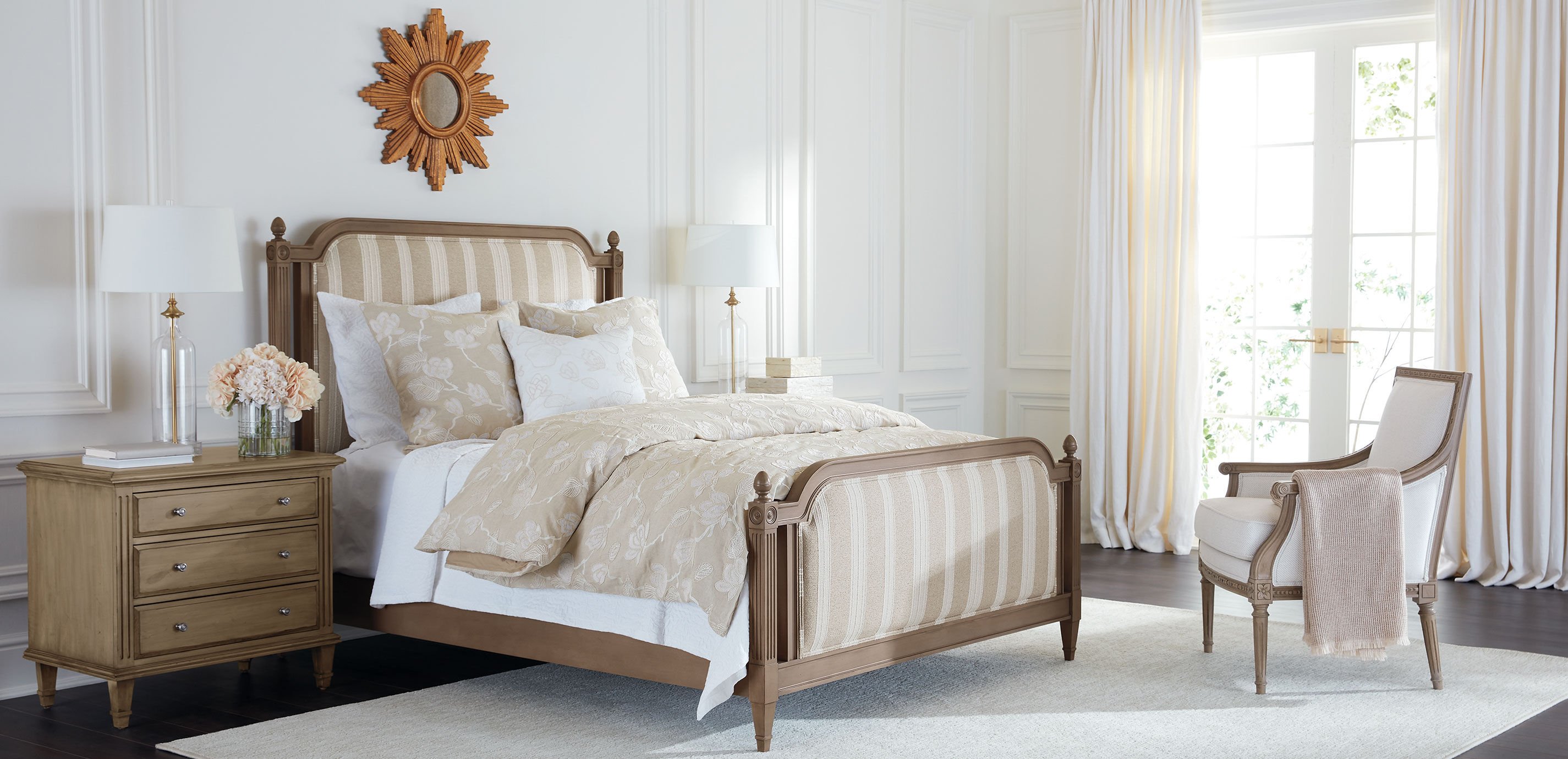 Matelass&eacute; Vine Coverlet and Shams Set_7