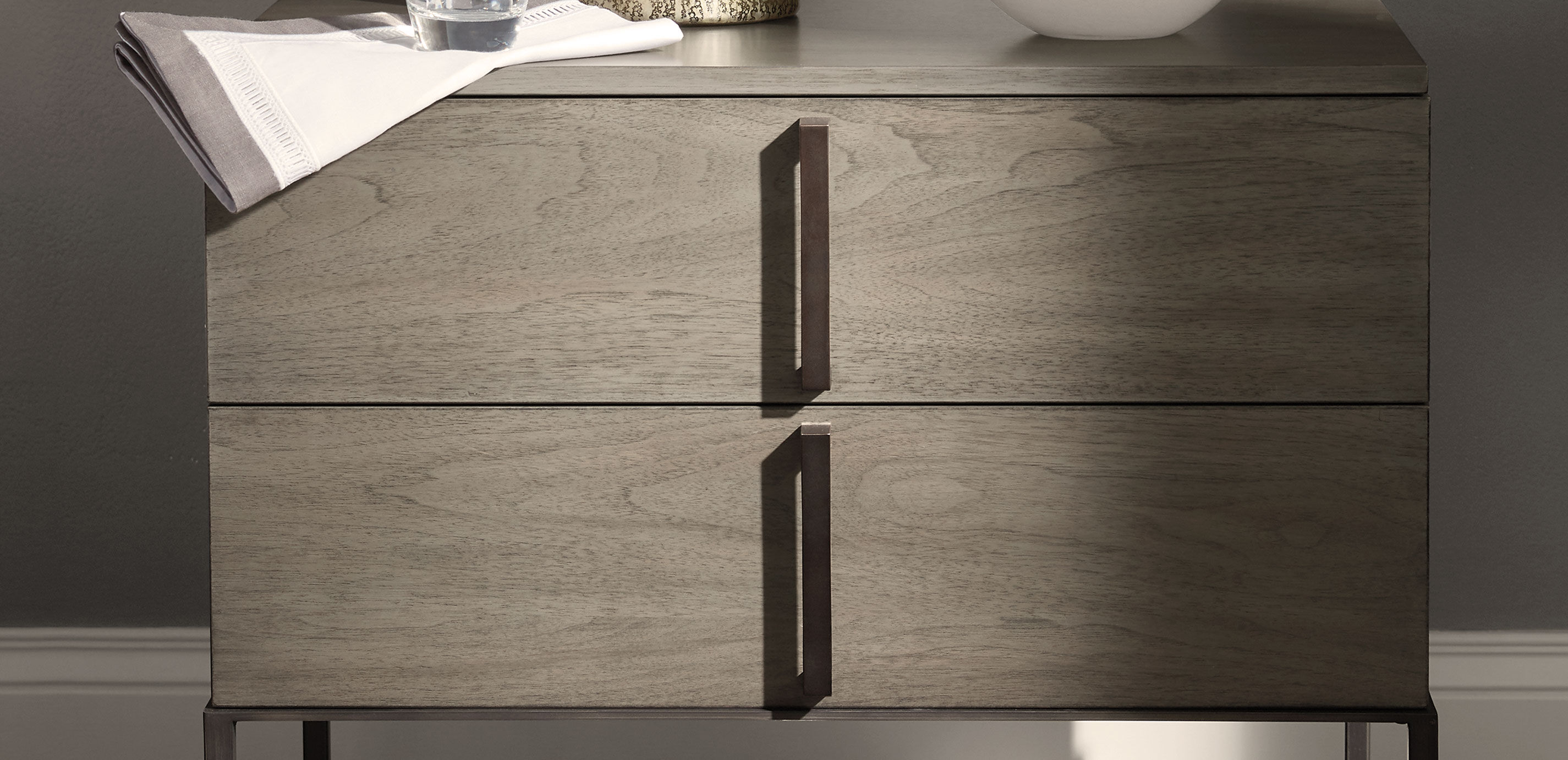 Wicker Park (425) Finish Sample_1