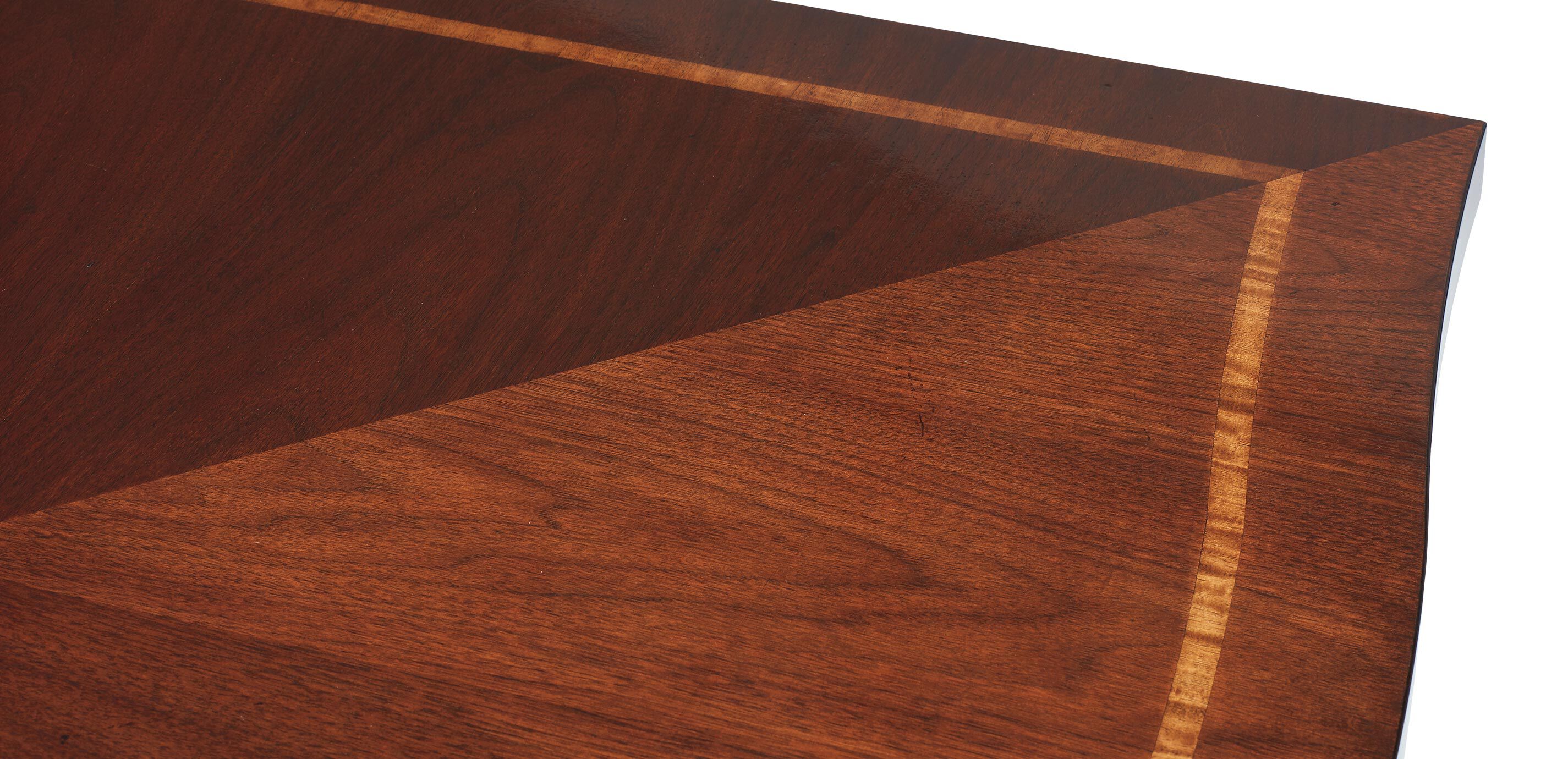 Desmond Dining Table_4