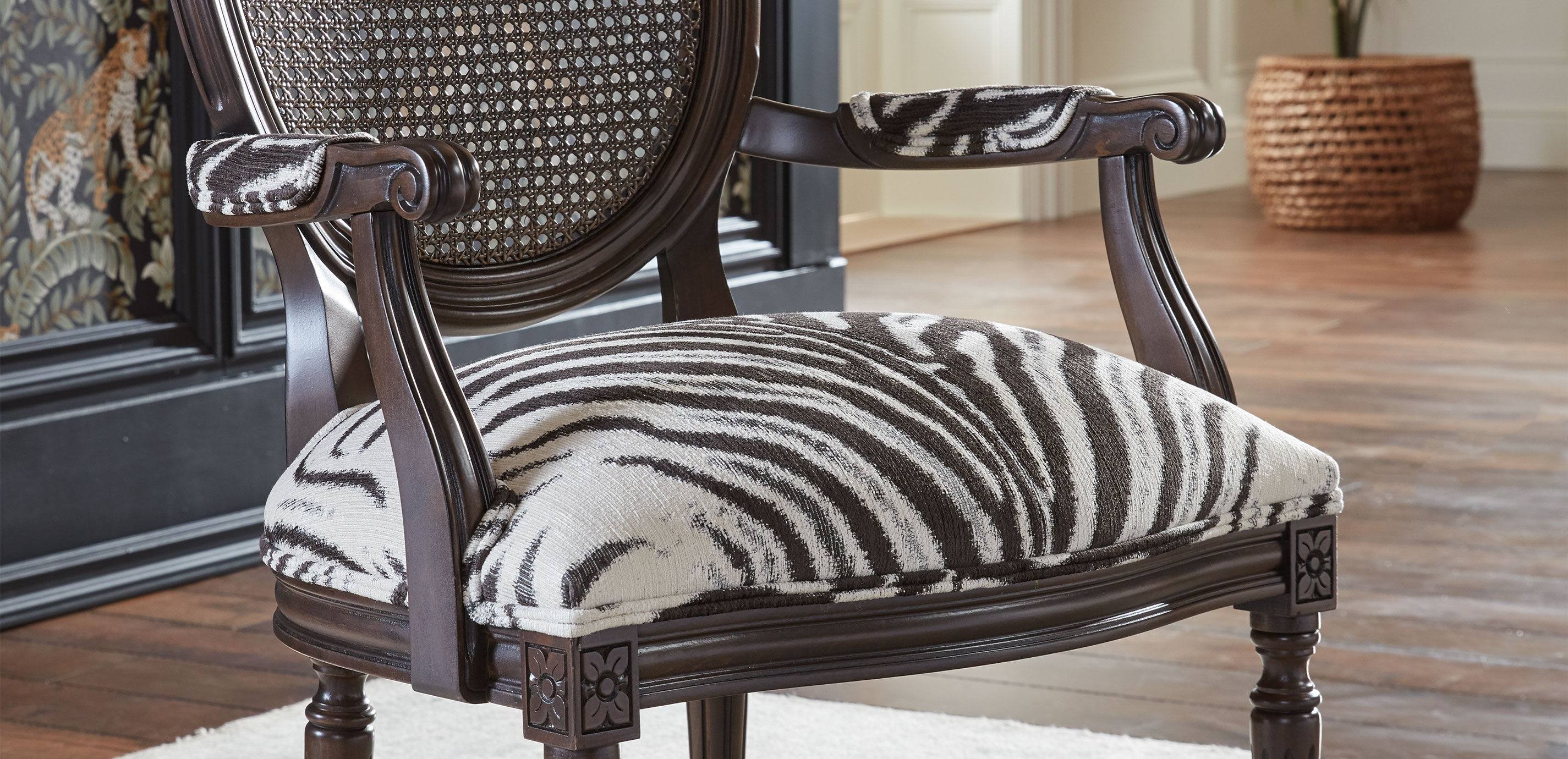 Chrystiane Armchair_3