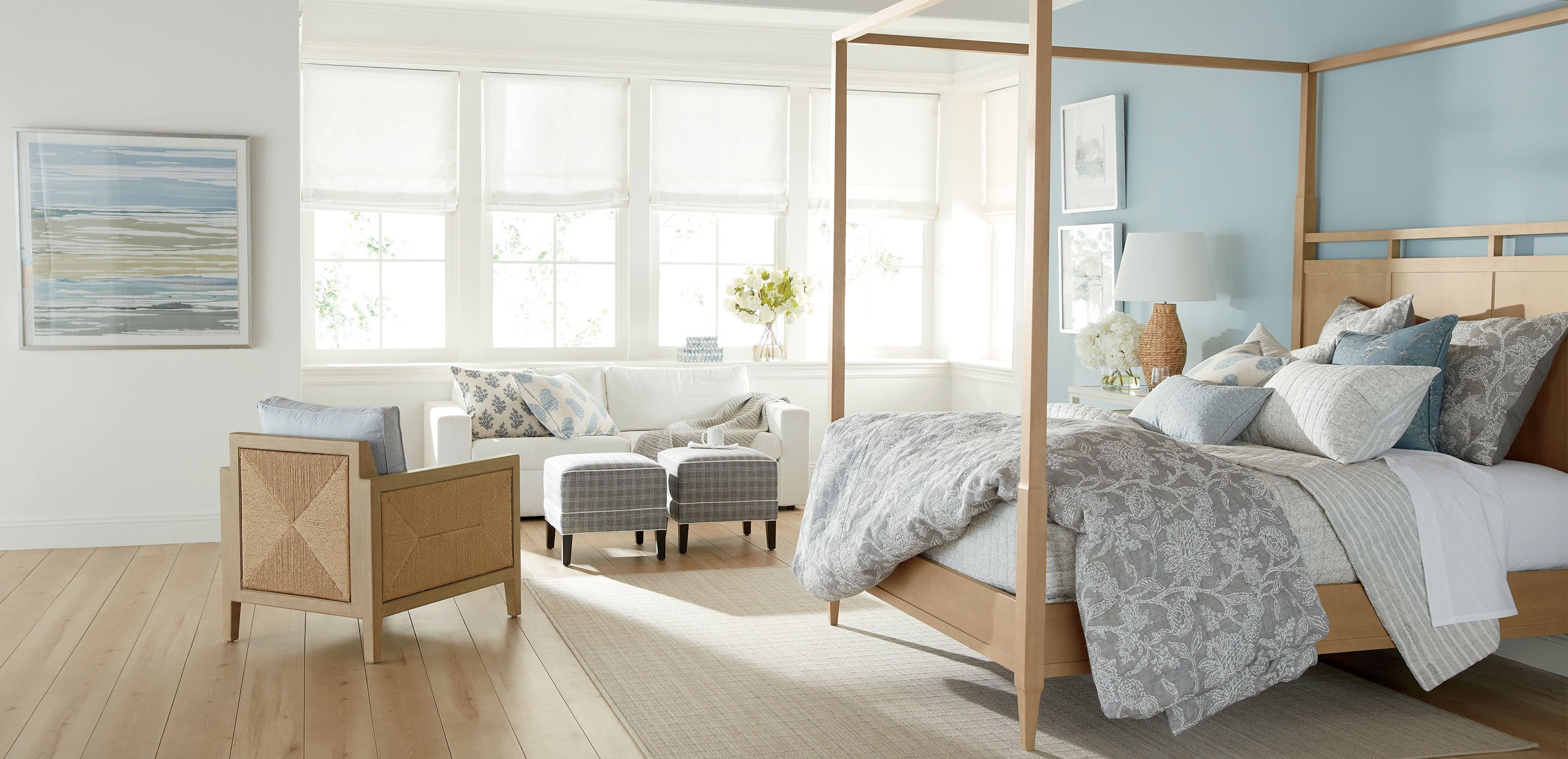 Redding Ridge Upholstered Outdoor Sofa_3