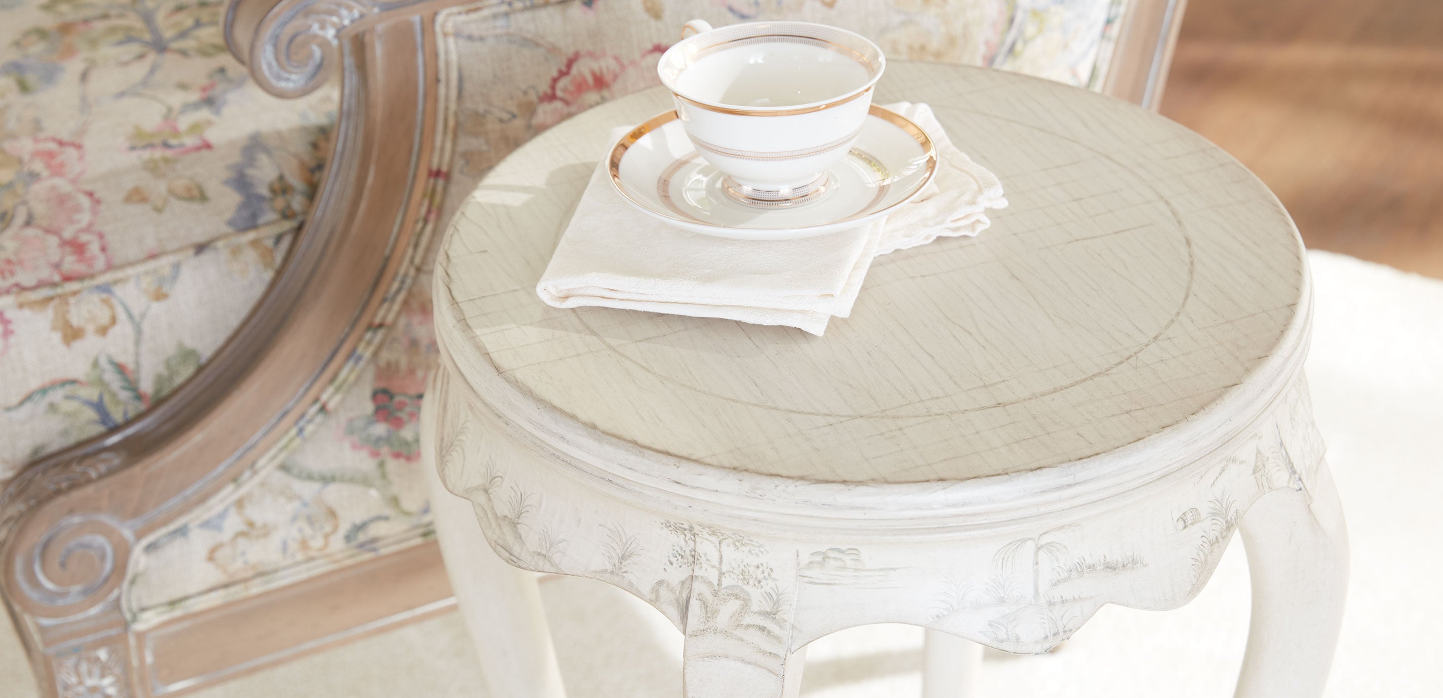 Vivianne Accent Table_8