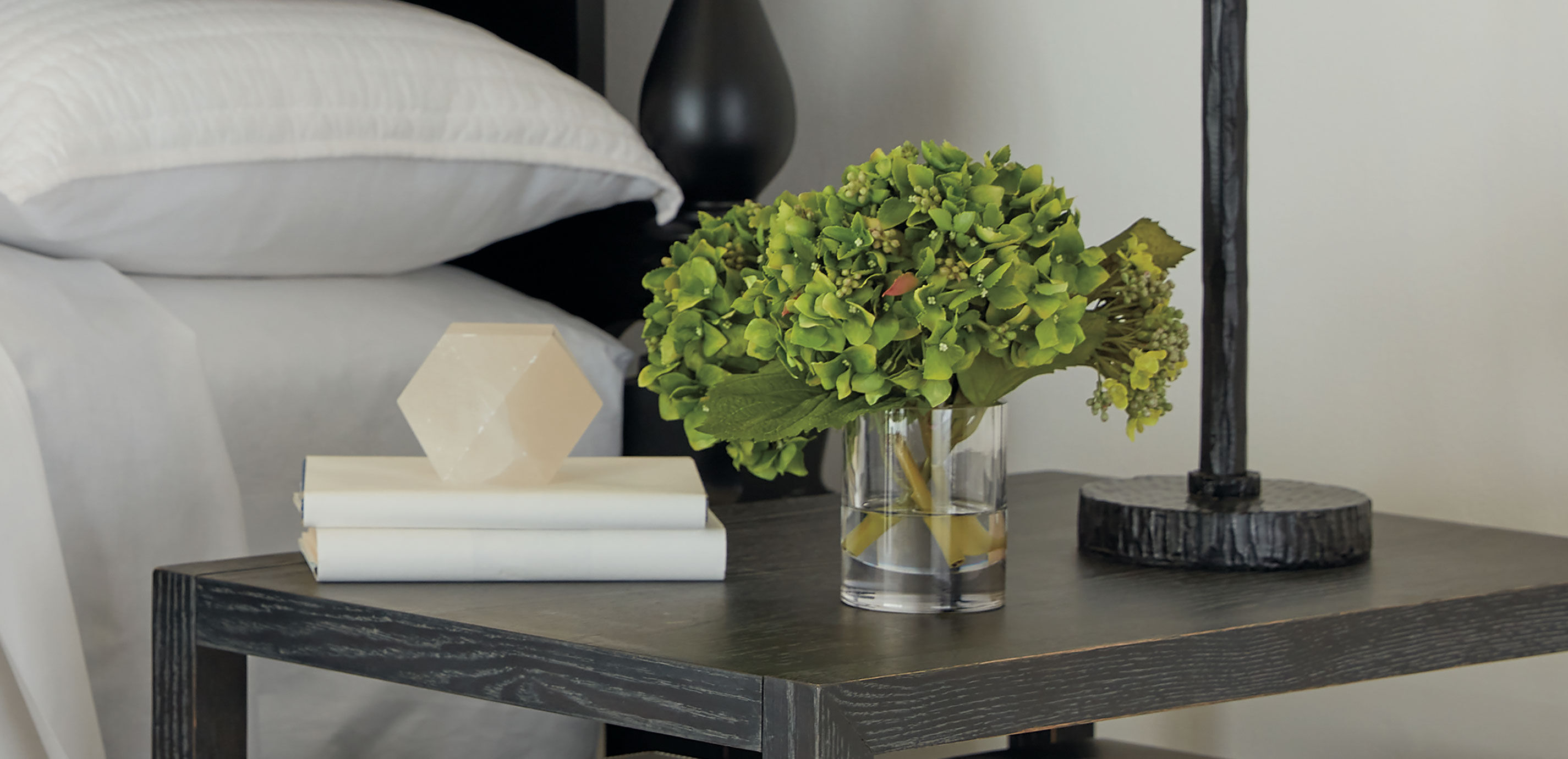 Hydrangea and Buds in Small Glass Vase_6