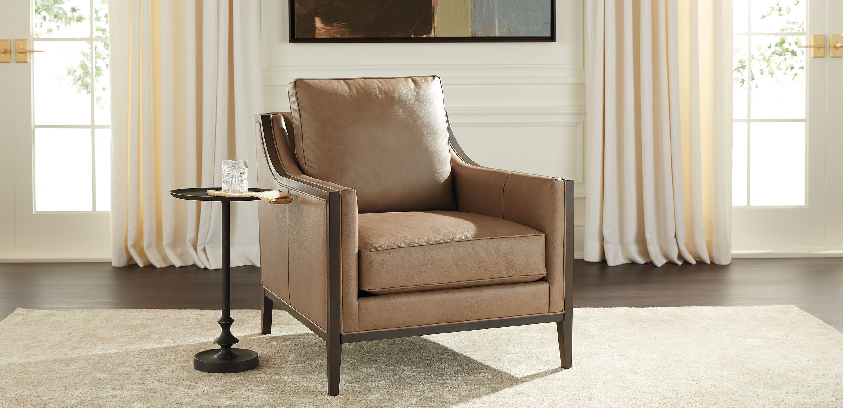 Rinna Pedestal Accent Table_5