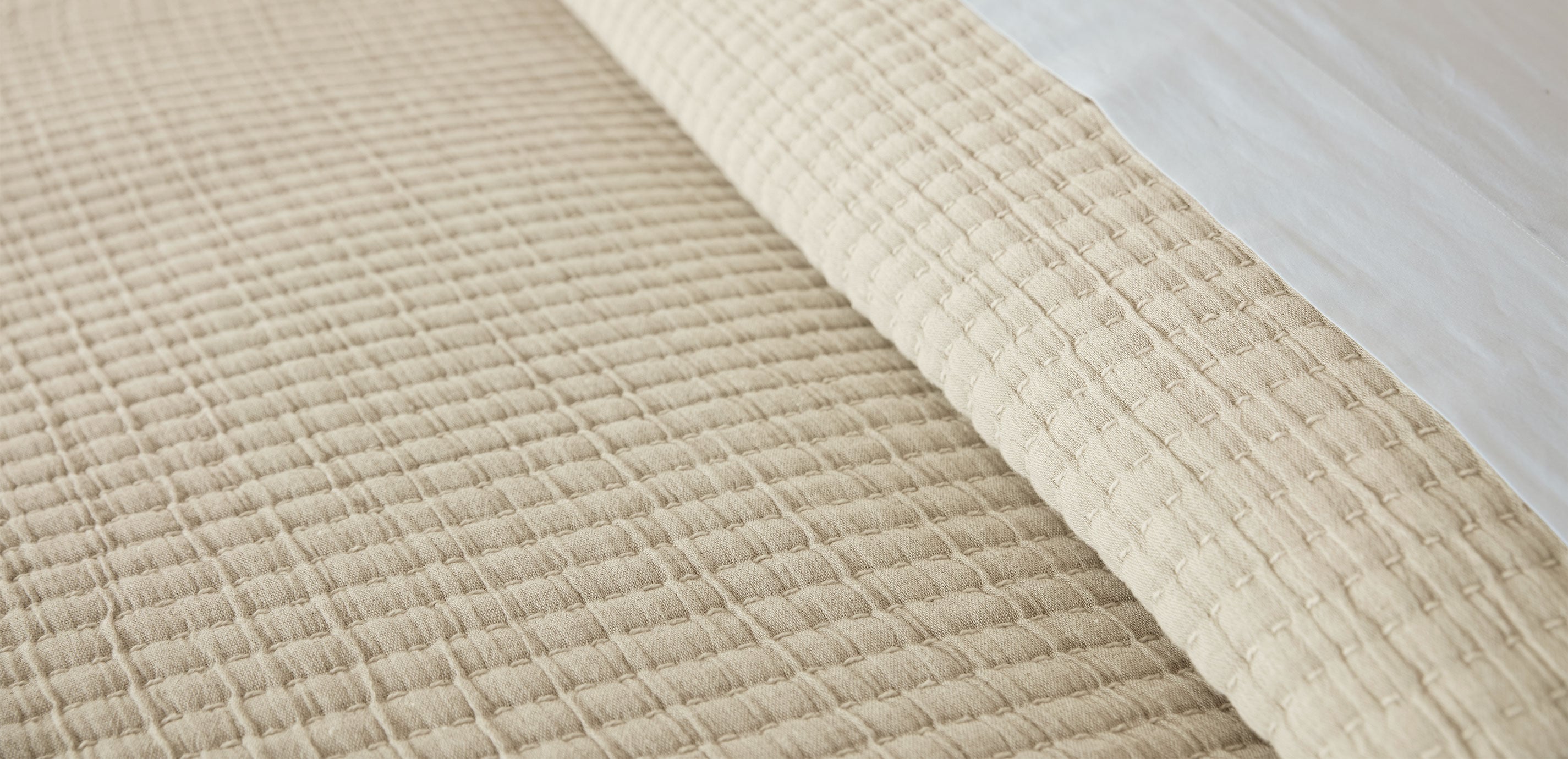 Dash Quilted Coverlet Set_4