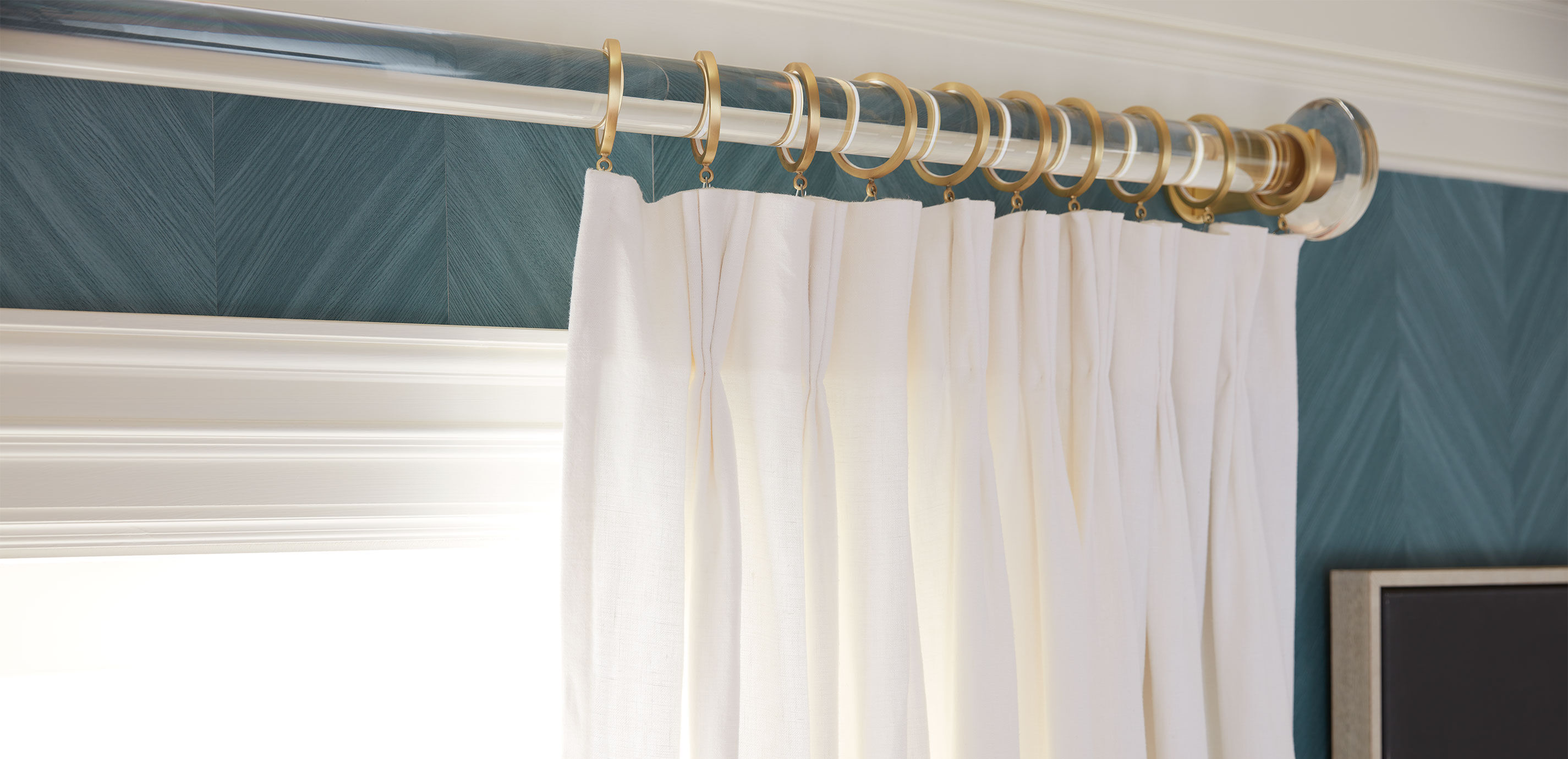 Acrylic Drapery Hardware Set with Sphere Finial_2