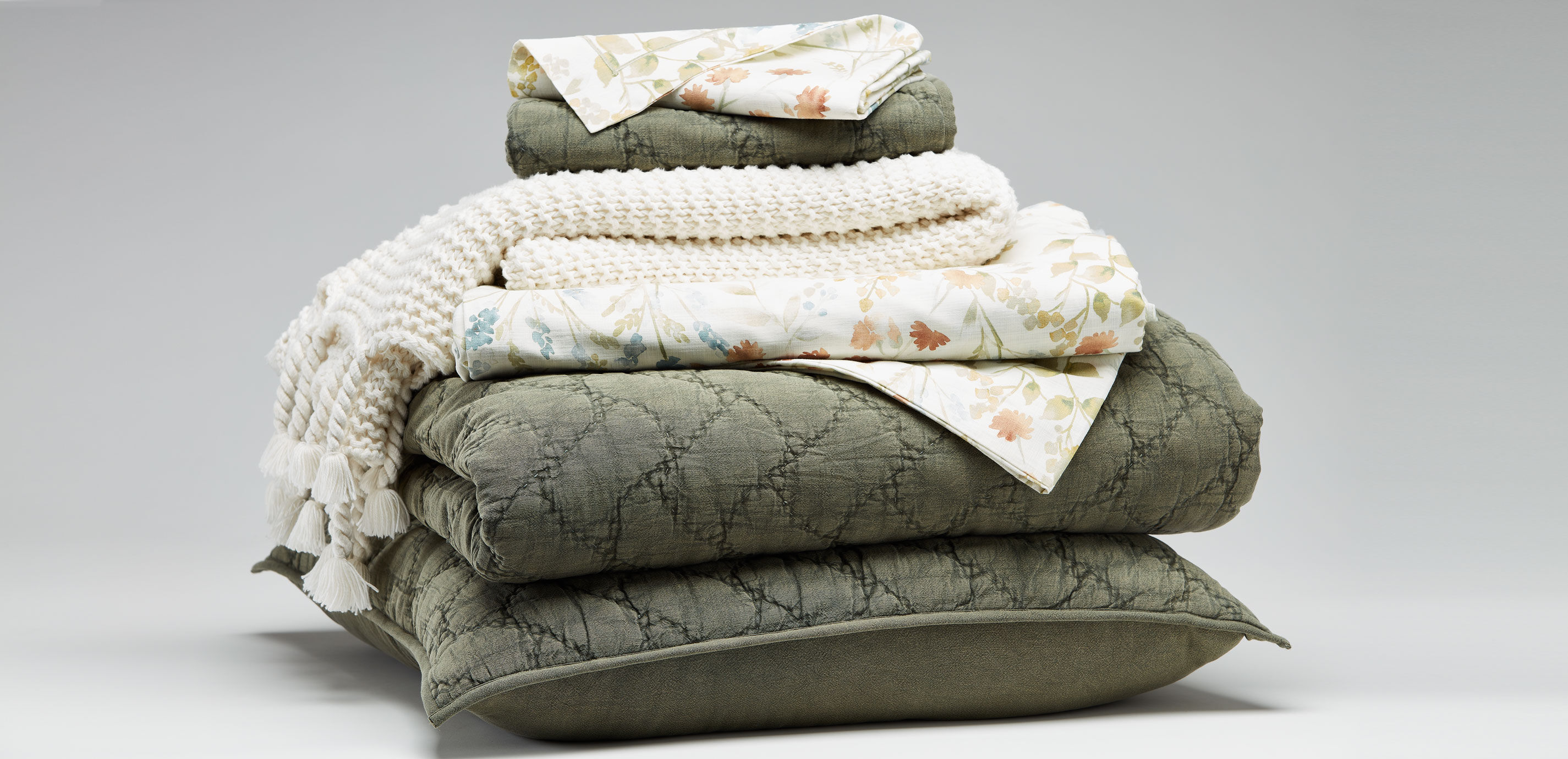 Garment-Dyed Quilt with Chevron Stitch_7