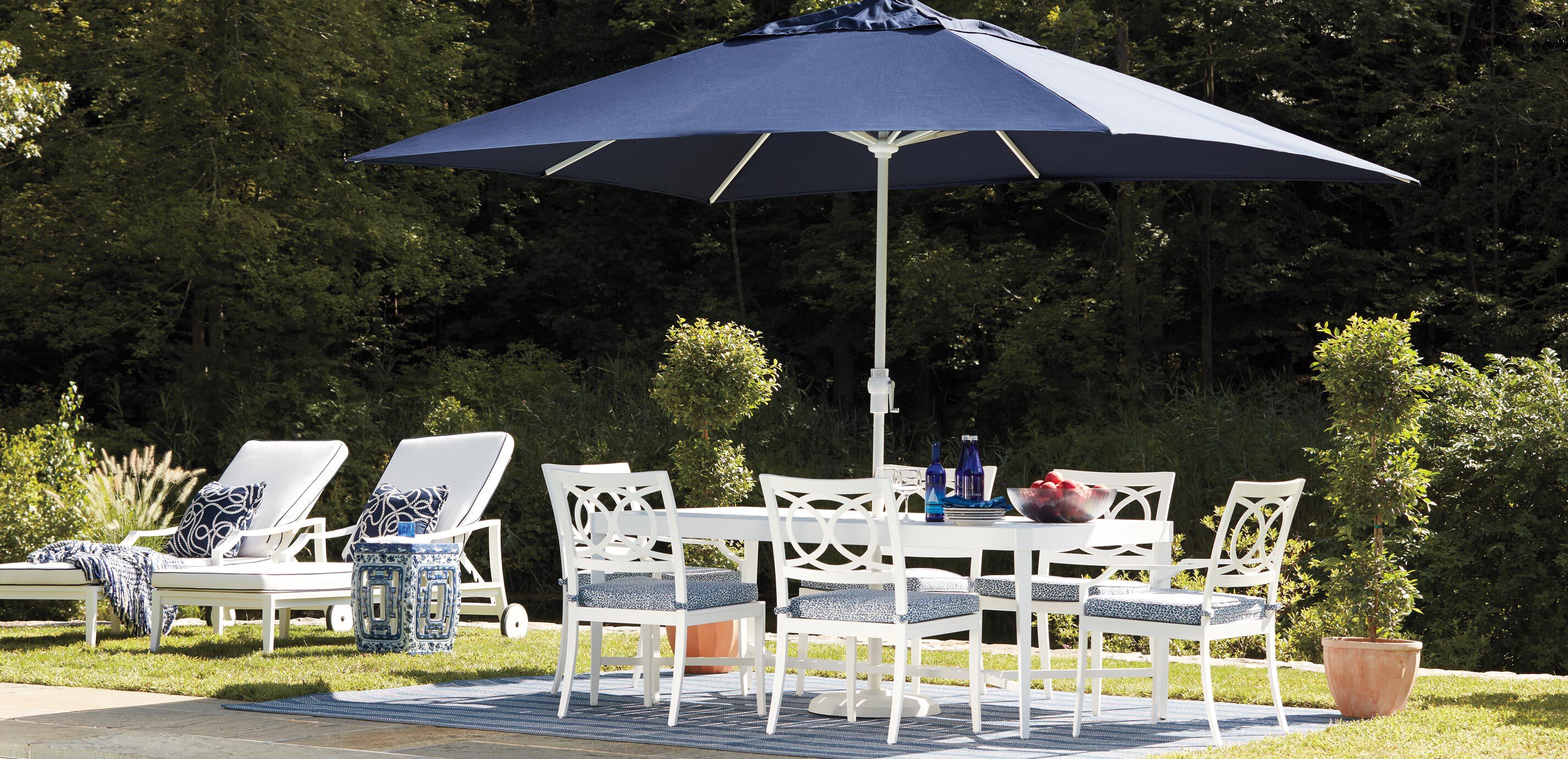 8' x 11' Single Vent Umbrella_1