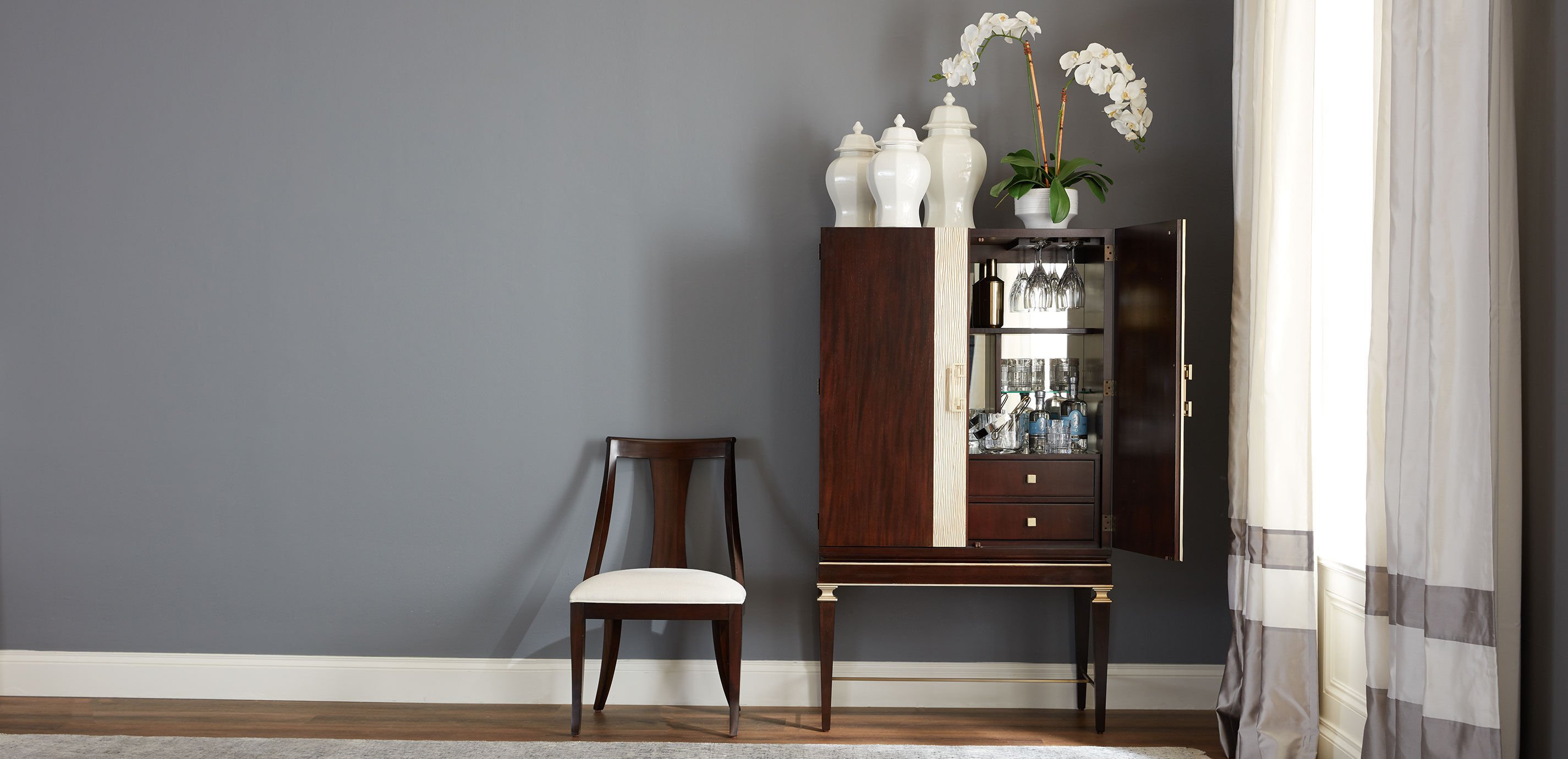 Evansview Bar Cabinet_7