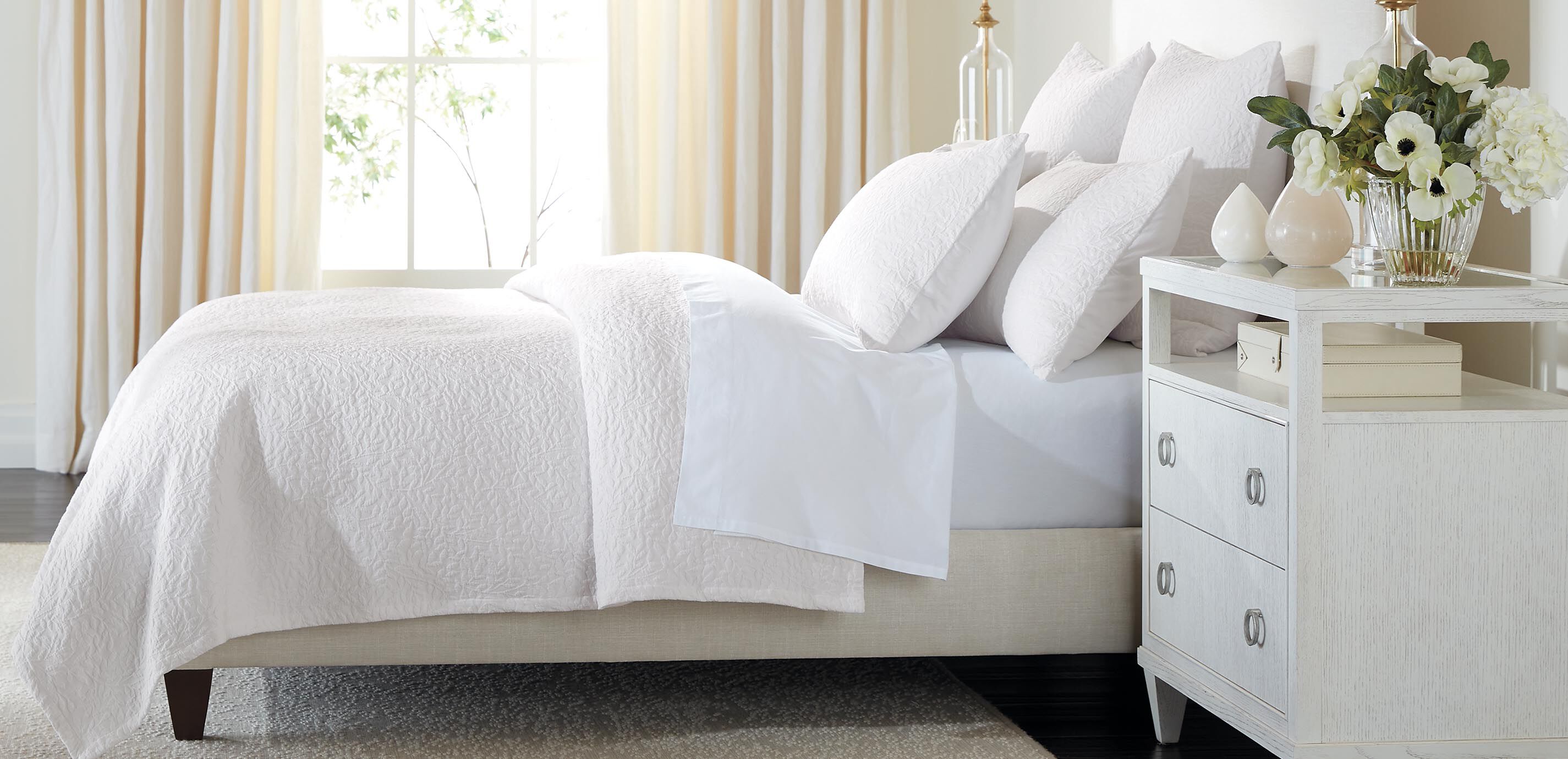 Matelass&eacute; Vine Coverlet and Shams Set_1