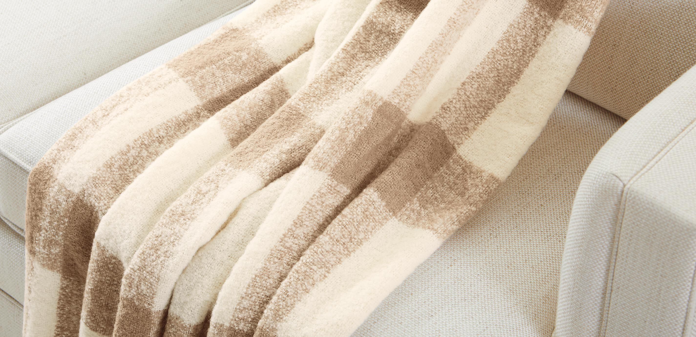 Plaid Alpaca Throw_3