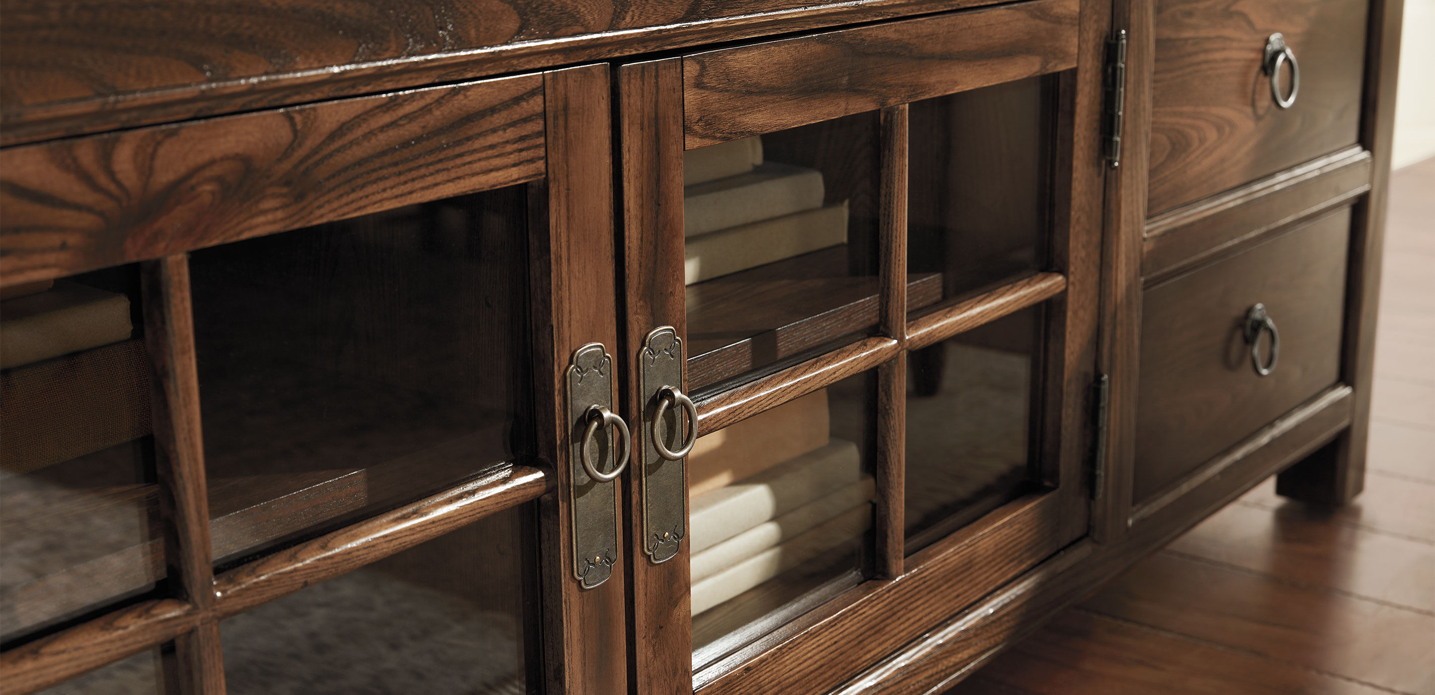 Ming 80" Media Cabinet_10