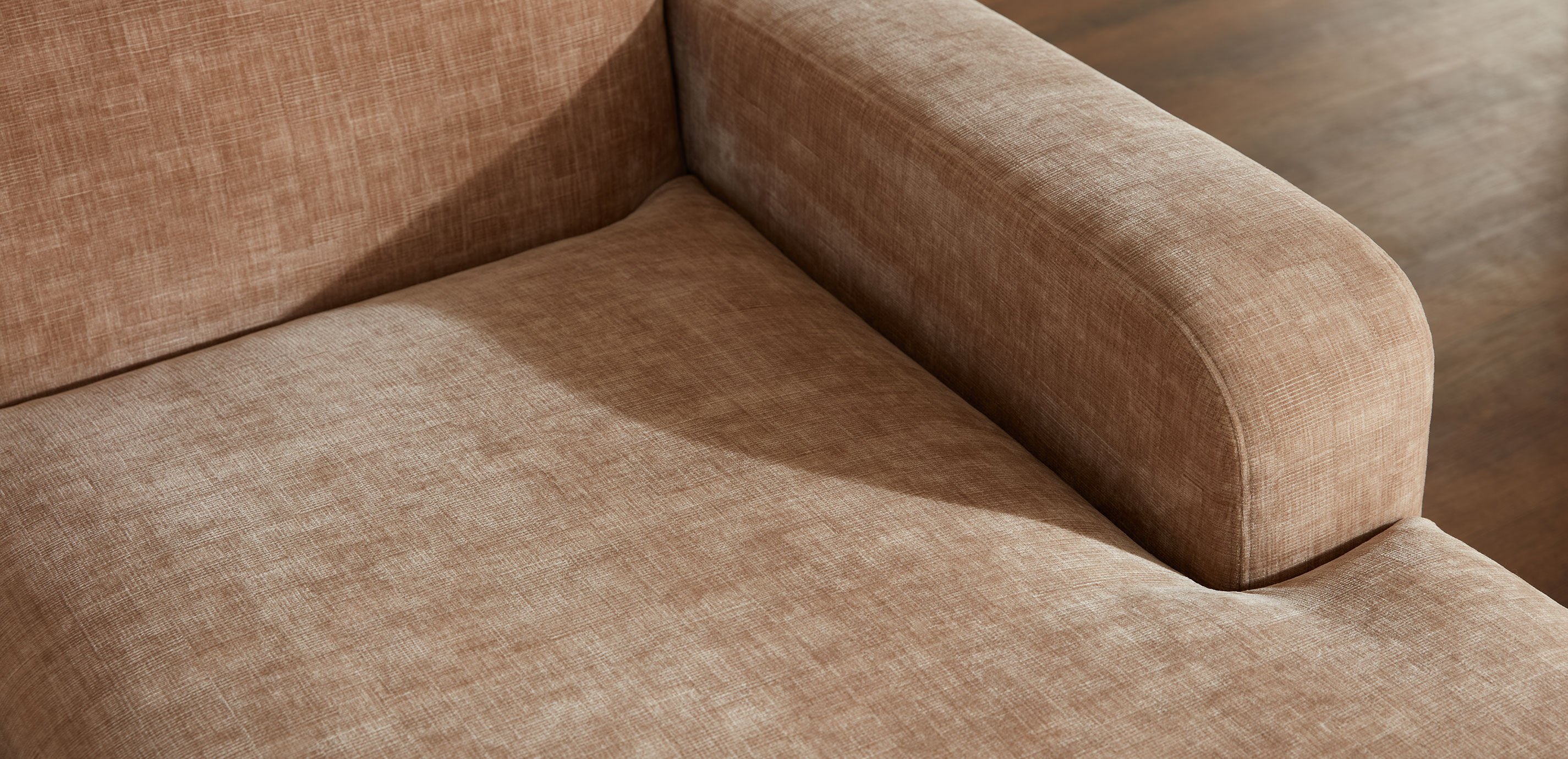 Kellan Three-Piece Chaise Sectional_6